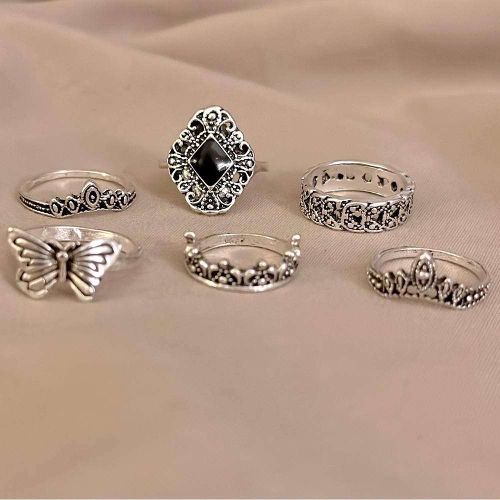Silver ring set